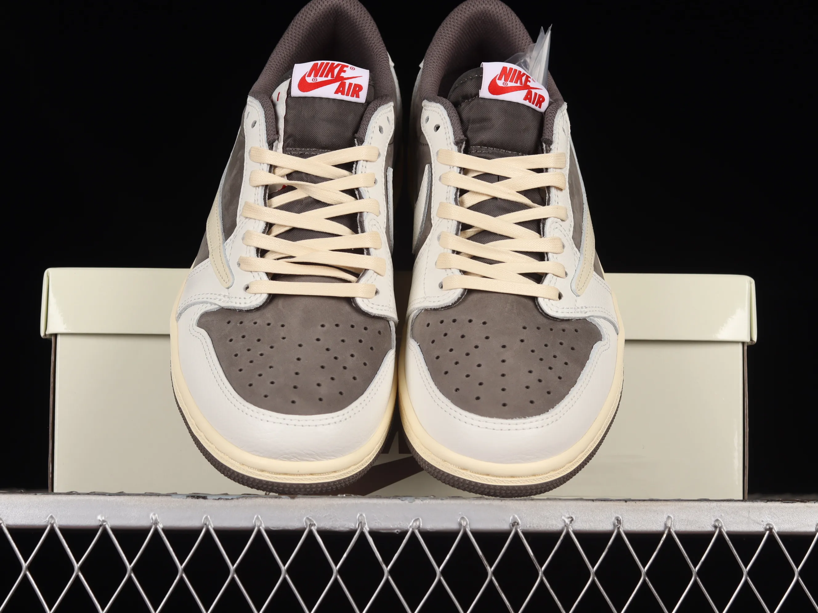 All categories Air Jordan Jordan series basketball shoes Air Jordan 1 Low LJR version Travis Scott x Air Jordan 1 Low OG AJ1 Joe 1 joint overhead hook DM7866-162